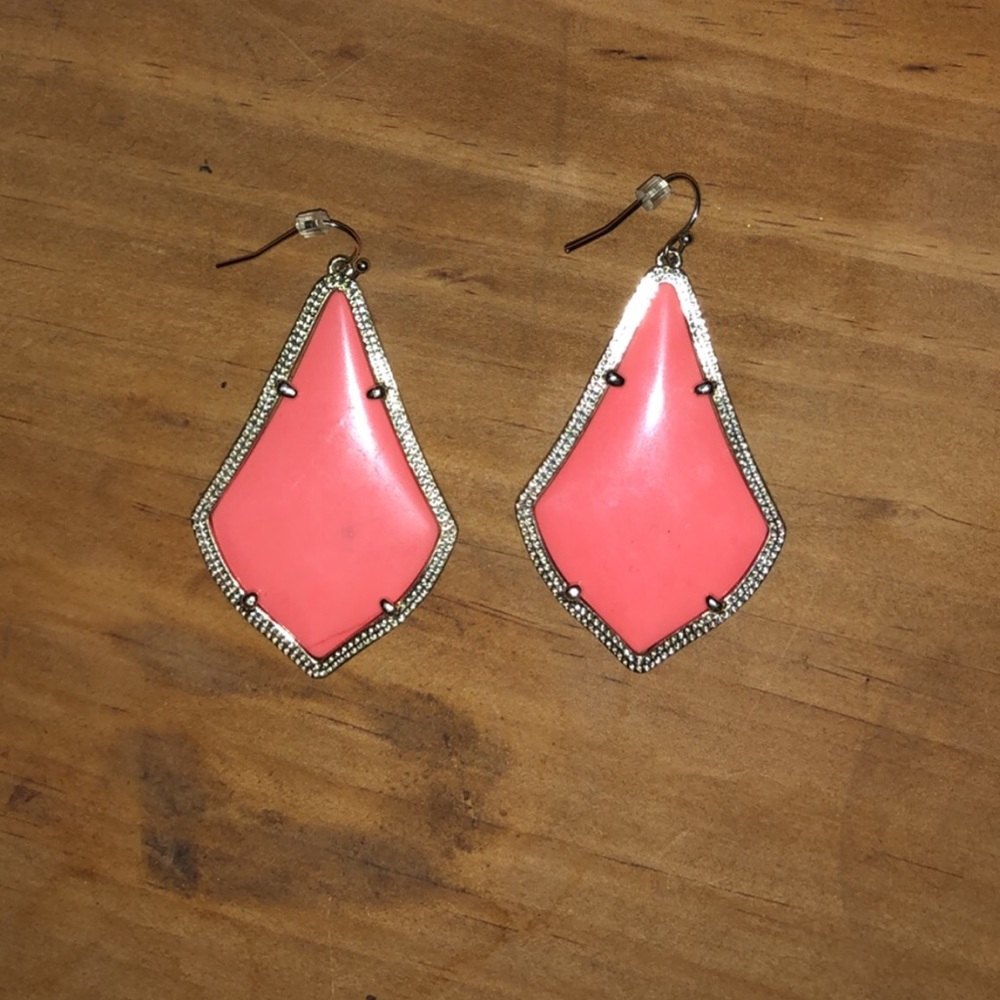 Kendra Scott Coral Alexandra’s - Picture 2 of 2